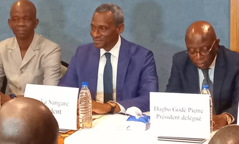 Photo of Congrès du FPI – Issiaka Sangaré relève un échec