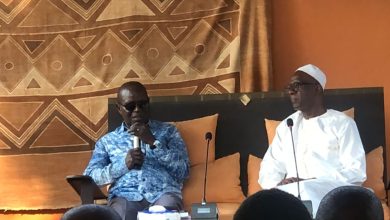 Photo of 33e anniversaire du décès d’Amadou Hampâté Bâ : L’ouvrage La Relecture de Kaydara du professeur Niamkey Koffi présenté au public