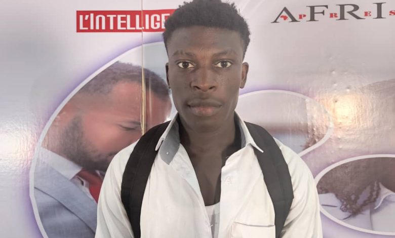 Photo of AMF 3 -Atse Chris Ivan, étudiante en Licence 2 Anglais : «Organiser une conférence de ce type est essentiel pour inciter les Ivoiriens à mieux comprendre comment se préparer pour les élections à venir »