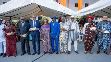 Photo of Yopougon : Adama BICTOGO célèbre son anniversaire en faisant des dons à 1 000 retraités