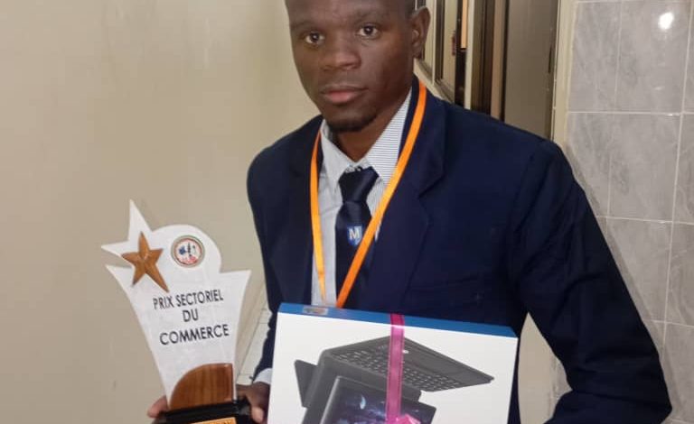 Photo of Nuit du Mérite  2024 de l&rsquo;Union des Journalistes de Bouaké-   Nambaceré Joël de l&rsquo;Intelligent d&rsquo;Abidjan   reçoit deux prix sectoriels