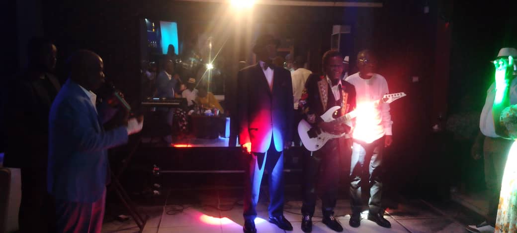 Les Amis de la musique afro-cubaine (Amac), en compagnie des artistes Vata Mombassa et Bailly Spinto, ont procédé à l'ouverture des Vendredis