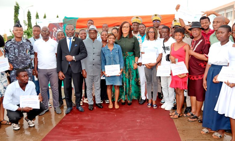 Photo of Stage d&rsquo;immersion  dans le Gôh- 1 329 jeunes reçoivent leurs attestations et une prime de 45 000 FCFA