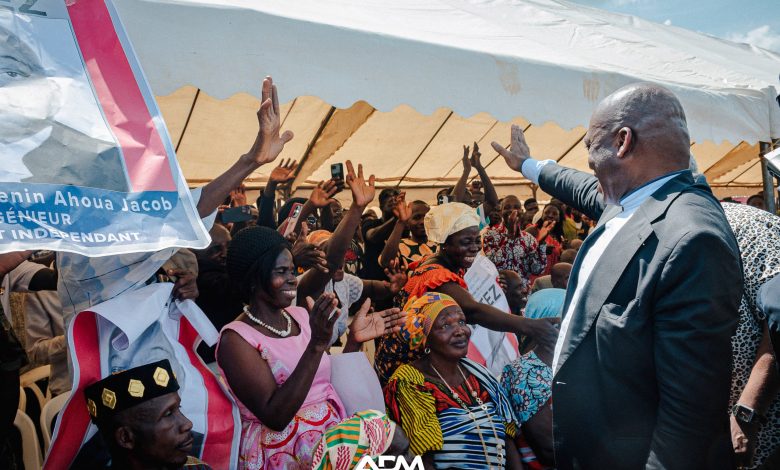 Photo of En meeting à Bondoukou: Ahoua Don-Mello promet un chemin de fer à la population