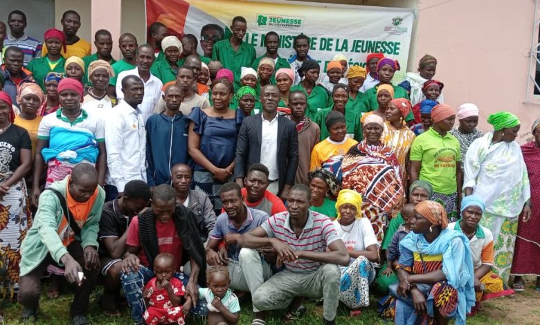 Photo of Samatiguila: Les populations sensibilisées aux valeurs civiques et citoyennes