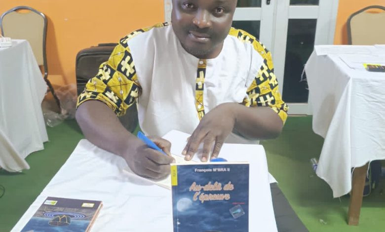 Photo of Santé en Côte d’Ivoire :  Littérature et journalisme s’unissent pour dénoncer avec François M’Bra