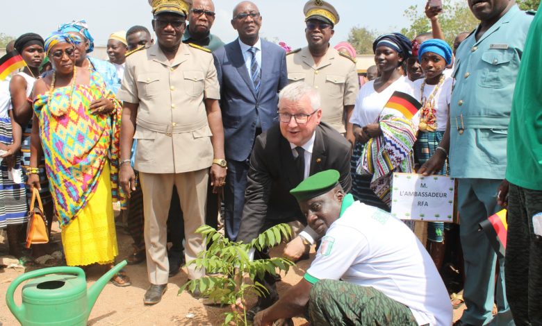 Photo of Bondoukou : L’Ambassadeur d’Allemagne Matthias Veltin en visite de travail et de coopération