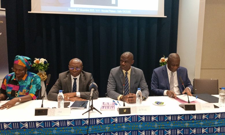 Photo of Port Autonome d&rsquo;Abidjan:  Hommage à Hien Sié à travers un livre